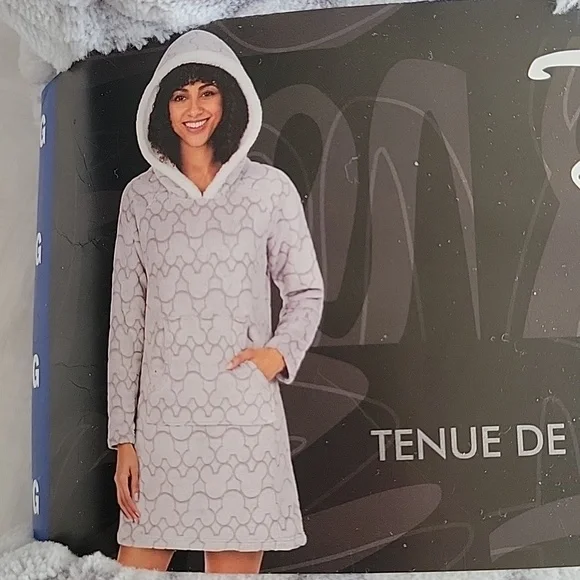 NEW!! Mickey Lounger with Cozy Hood - Picture 2 of 4